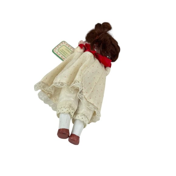 Vintage RUSS Porcelain DOLL Months To Remember FEBRUARY Collectible Dolls - Picture 5 of 6